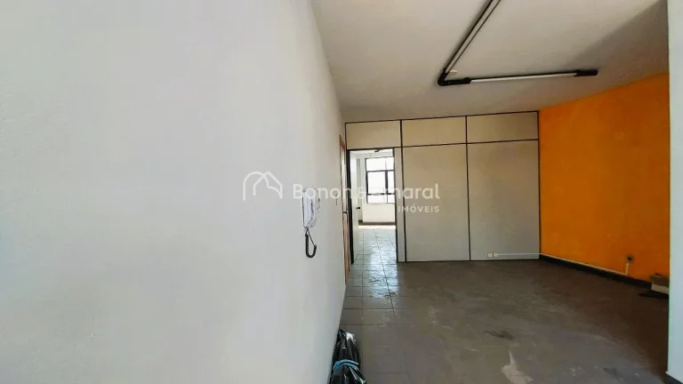 Imagem Excelente sala comercial no centro de Valinhos, disponível para venda ou locação.

Localizada no ...