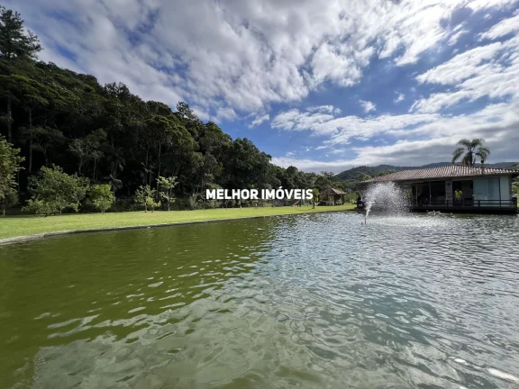Imagem Sítio a venda com 26.000 m² no Bairro Rio do Meio em Camboriú - SC