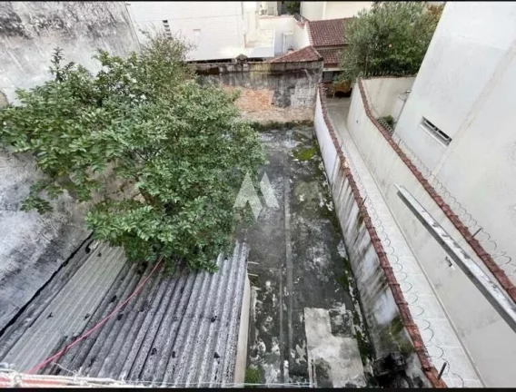 Imagem Casa com 4 Quartos e 3 banheiros 2 vagas à Venda, 264 m² por R$ 1.500.000