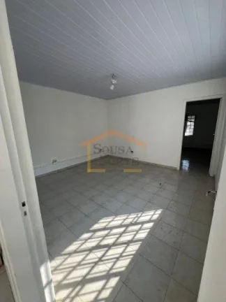 Imagem Casa comercial com 80 m², composto por sala, cozinha, banheiro, 1 quarto e quintal. 
Atualmente é ...