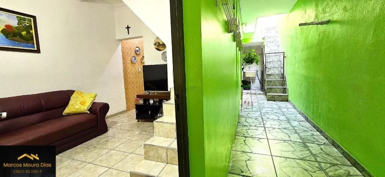Imagem Casa Sobrado com 5 quartos ( dormitórios) 3 Banheiros e 2 Vagas no Jardim D Abril