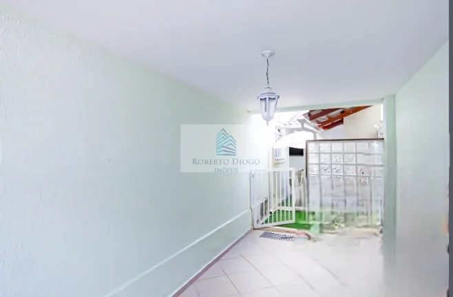 Imagem Casa em Condomínio de Luxo na Taquara, Rio de Janeiro-RJ: 3 quartos, 1 suíte, 107m², 2 vagas - Imperdível!