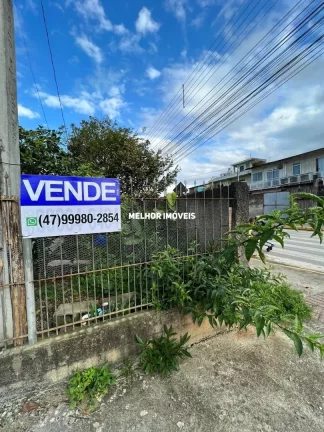 Imagem Casa à Venda com 04 dormitórios, localizado no Bairro Monte Alegre em Camboriú -SC