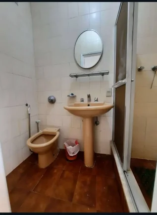 Imagem Vendo na quadra da praia Domingos Ferreira de Fundos sala, 3 quartos .