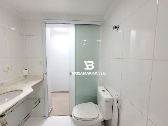 Imagem PITANGUEIRAS- CALÇADÃO , LINDO APARTAMENTO TOTALMENTE REFORMADO , GARAGEM NO PRÉDIO.