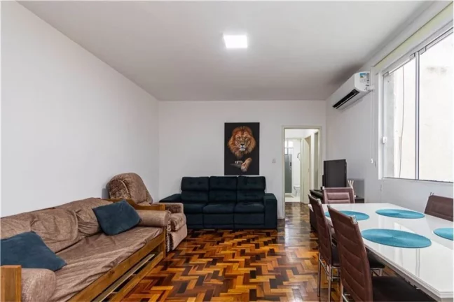 Foto do imóvel Apartamento com 3 Quartos à Venda, 91 m² em Floresta - Porto Alegre