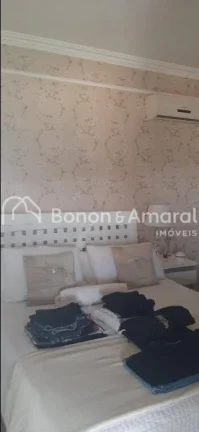 Imagem Linda casa à venda em Valinhos, localizada em condomínio fechado, oferecendo todo o conforto e sof...