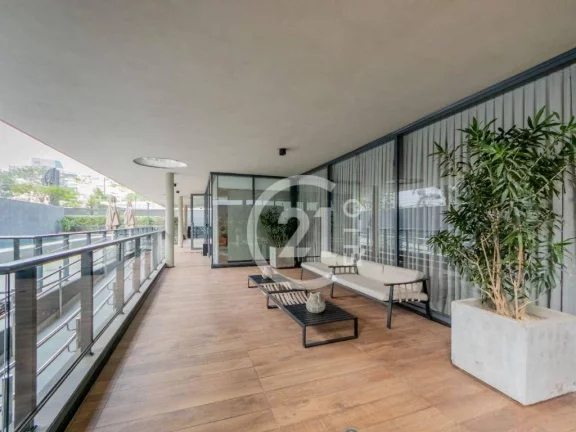 Apartamento duplex, 126m², Itaim Bibi, 2 suítes, 2 vagas