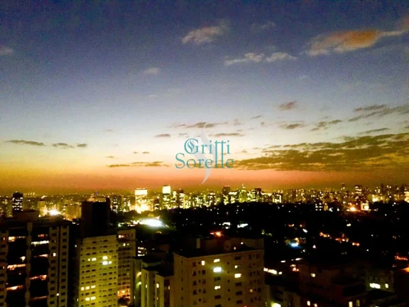 Imagem Apartamento Duplex à Venda em Itaim Bibi - São Paulo/SP.