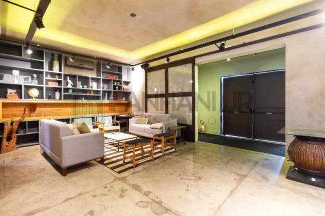 Imagem Casa comercial de alto padrão no Jardim América, São Paulo-SP: 5 quartos, 5 salas, 5 banheiros, 6 vagas - 380m². Confira!