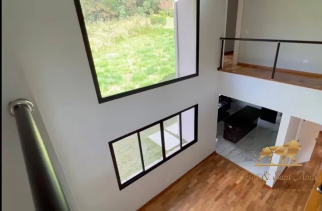 Imagem Linda Casa a Venda em Condomínio fechado em Campos do Jordão-SP