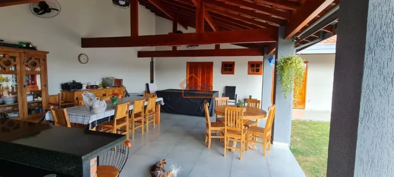 Imagem Casa à venda no bairro Parque das Laranjeiras - Mogi Mirim/SP