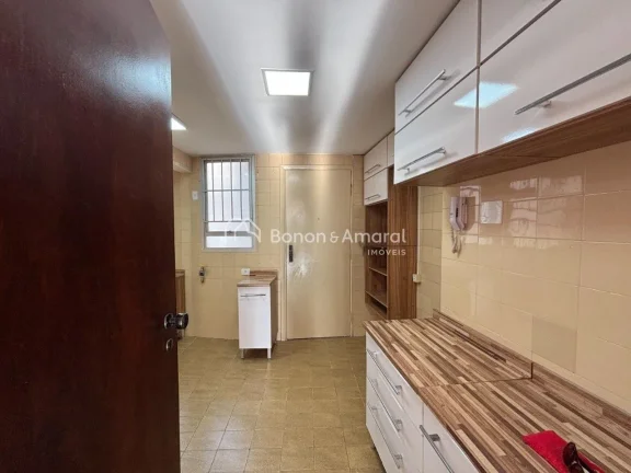 Imagem More com praticidade e excelente localização no coração de Campinas! Este apartamento conta com ...