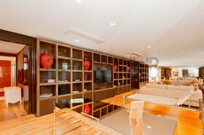 Imagem Imperdível oportunidade! Apartamento à venda em São Paulo-SP, Jardim Paulista. 3 quartos, 3 suítes, 3 salas, 4 banheiros, 4 vagas, 268m².
