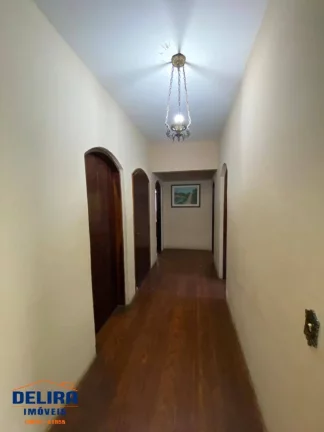 Imagem Sítio à venda com piscina,2 casas com um ótimo espaço.