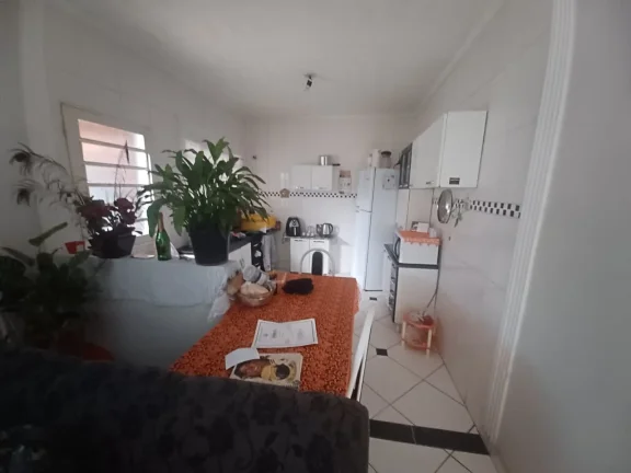 Imagem Casa térrea com 02 dormitórios, sendo 01 suíte no Bairro Piazza Di Roma!