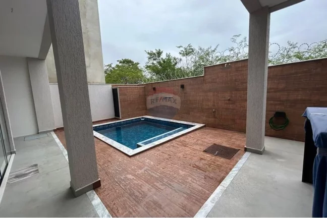 Imagem Casa de luxo em Condomínio Fechado em Vargem Pequena