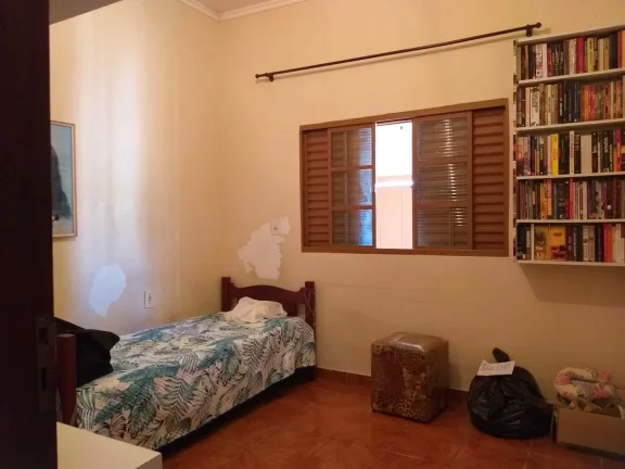 Imagem Casa tipo para venda em Jardim Lima com 3 quartos, sendo 1 suíte, 250m2