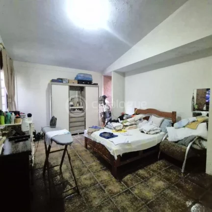 Imagem Venda de uma casa em Alagamra17 x 30 com 4 suítes, sala para 3 ambts, escritório, Dce, 1 Flat, Vagas de garagem