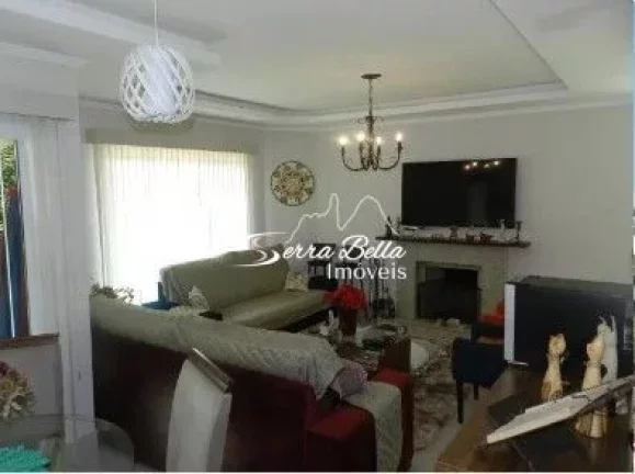 Imagem Casa com 4 dormitórios à venda, 178 m² por R$ 790.000,00 - Vargem Grande - Teresópolis/RJ