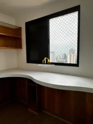Imagem Apartamento confortável e moderno. Conta com 1 suíte ampla com armários e closet, espaço privati...