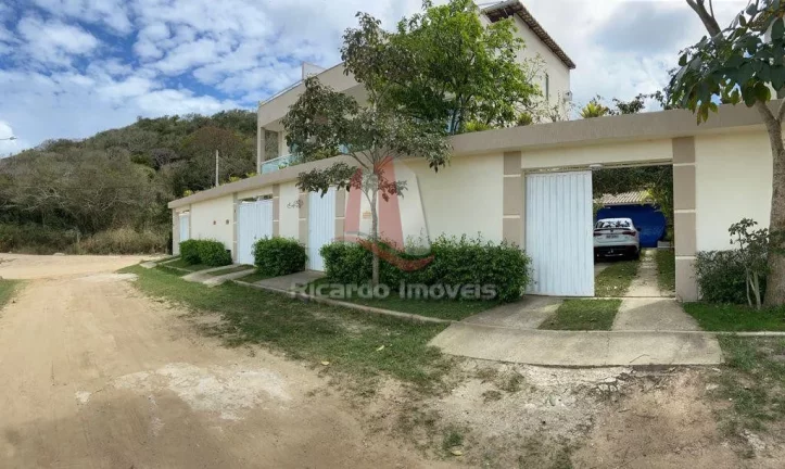 Imagem Casa Triplex Independente Bosque do Peró c/ Área Gourmet em Cabo Frio