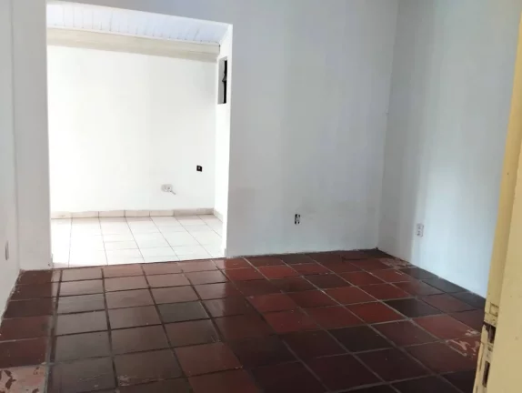 Imagem CASA À VENDA NO CENTRO DE IGUAPE