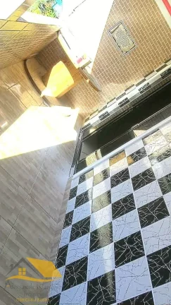 Imagem Vendo Casa na Praça da Furunfa