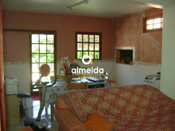 Imagem Casa 4 dormitórios à venda Nossa Senhora de Lourdes Santa Maria/RS