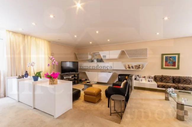 Imagem Apartamento à venda em Higienópolis com 4 suítes e 3 vagas, 300m2