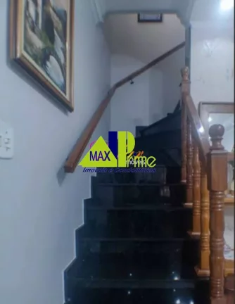 Imagem Imperdível oportunidade: Casa à venda em São Paulo-SP na Vila Nhocune, com 3 quartos, 1 suíte, 4 banheiros e 2 vagas de garagem!
