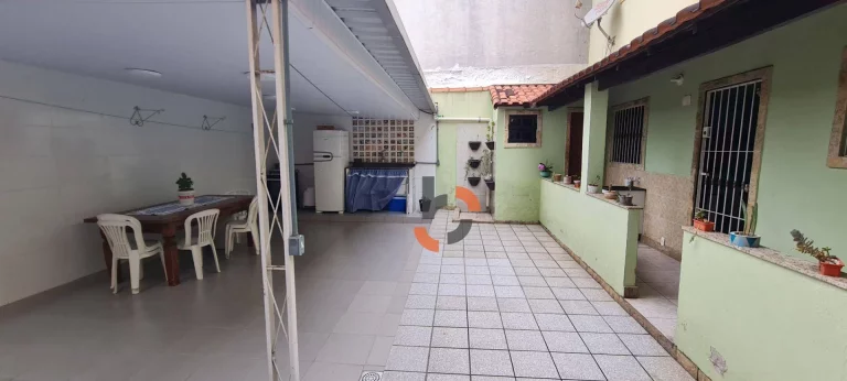 Imagem (Venda) Casa com 4 dormitórios - Caonze - Nova Iguaçu/RJ