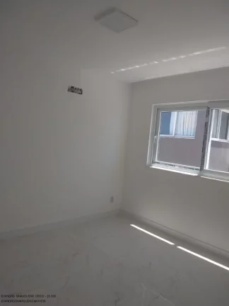 Imagem Imperdível: Casa de luxo em condomínio Alphaville (Abrantes), Camaçari-BA - 5 quartos, 4 suítes, 2 salas, 1 banheiro, 4 vagas, 267m²!
