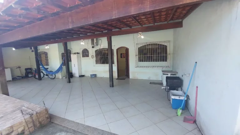 Imagem Casa para Aluguel em Maricá/RJ - 1 Dorm. 90 m2 Área Útil