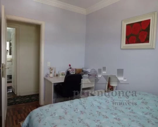 Imagem Apartamento totalmente reformado, andar alto, vista incrível, amplo living para 2 ambientes, 3 dorm...