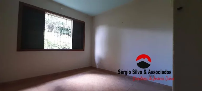 Imagem Casa a Venda na Região de Abernessia Campos do Jordão - SP.