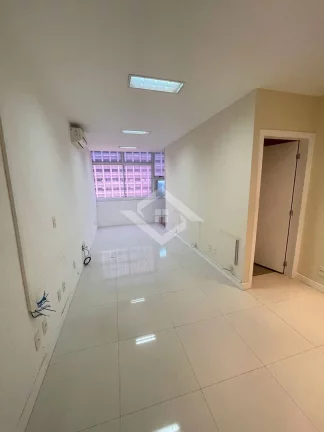 Imagem Sala Duplex 72m² - em predio misto - Frente ao Metrô Carioca, Centro do Rio