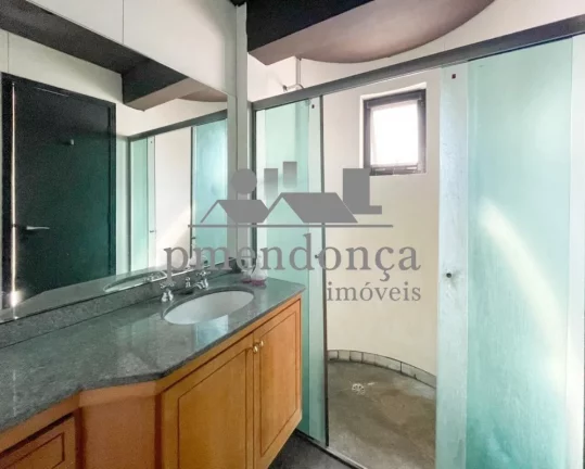 Imagem Apartamento em Perdizes com 03 sui­tes e 04 vagas, 215m².
