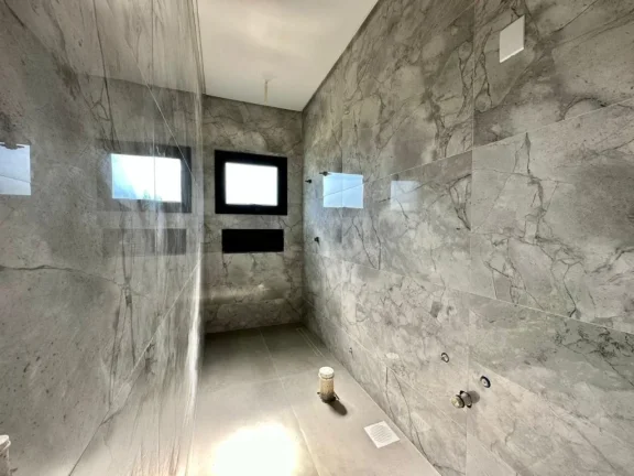 Imagem Casa em Condominio 4 Dormitórios - Bairro --