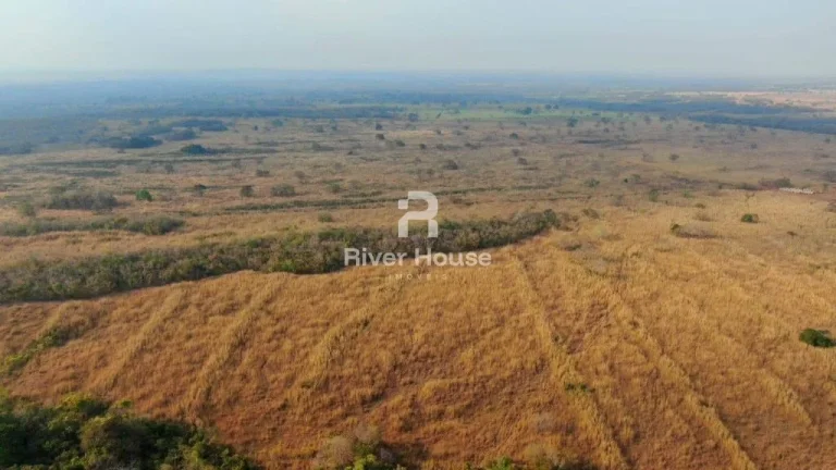 Imagem Fazenda à venda com casa sobrado , a 50 KM de Cuiaba localizada na Zona Rural, Acorizal, MT