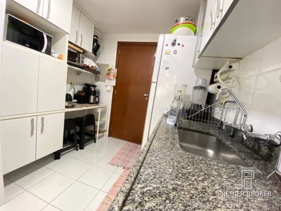 Imagem Apartamento à venda, 60 m² por R$ 470.000,00 - Artistas - Teresópolis/RJ