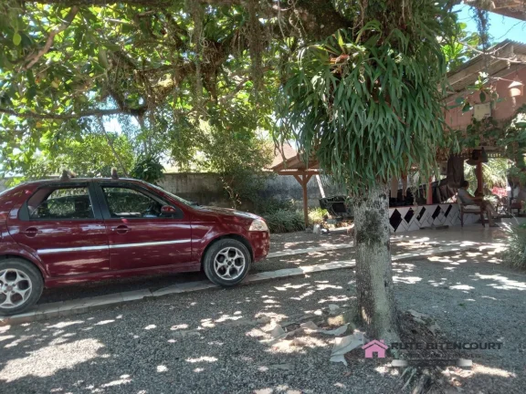 Imagem Casa de Madeira com Terreno Grande - Salinas- Balneário Barra do Sul / SC