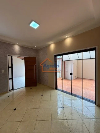 Imagem Casa à venda no bairro Jardim Boa Vista - Mogi Guaçu/SP