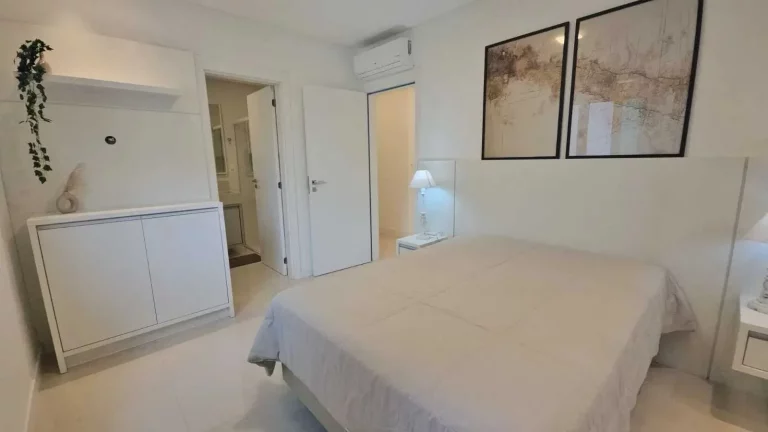Imagem Apartamento 3 suítes e 3 vagas de garagem em Balneário Camboriú