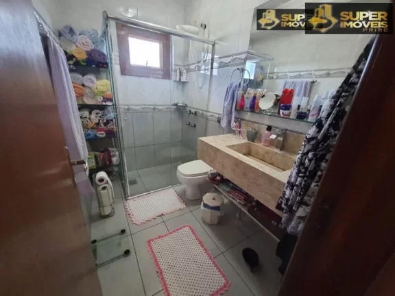 Imagem Casa Alto Padrão para Venda na Colina do Sol em Pelotas-RS