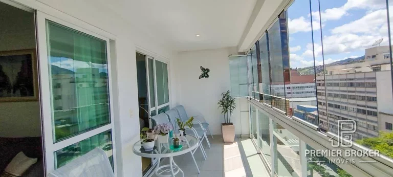 Imagem Apartamento à venda, 103 m² por R$ 545.000,00 - Várzea - Teresópolis/RJ