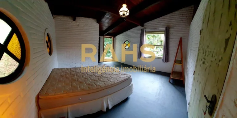 Imagem Chácara Lindíssima à Venda em Pirabeiraba São 56 mil m² de área total. Uma verdadeira imersão...