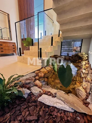Imagem Casa à venda, 4 Suítes, 3 com varanda, sendo a Suíte Master ampla com jacuzzi