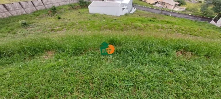 Imagem Terreno para Venda em São Roque, Alpes Paulista (mailasqui)