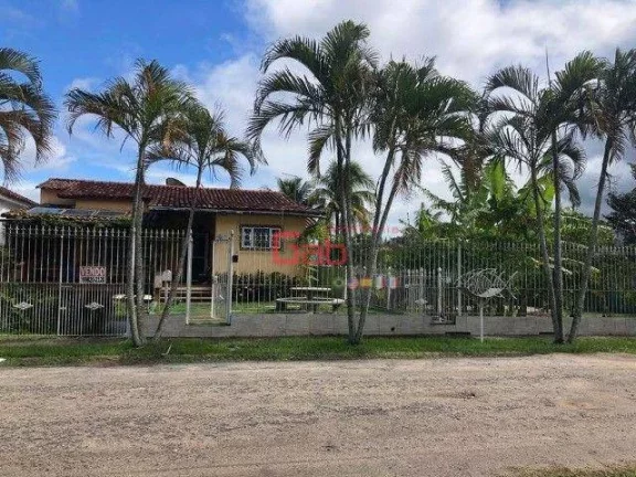 Imagem Casa com 3 dormitórios à venda, 200 m² por R$ 580.000,00 - Balneário - São Pedro da Aldeia/RJ